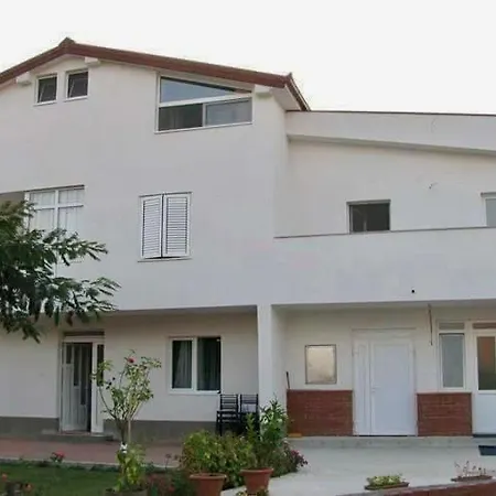 Pilgrim House Gabrijela